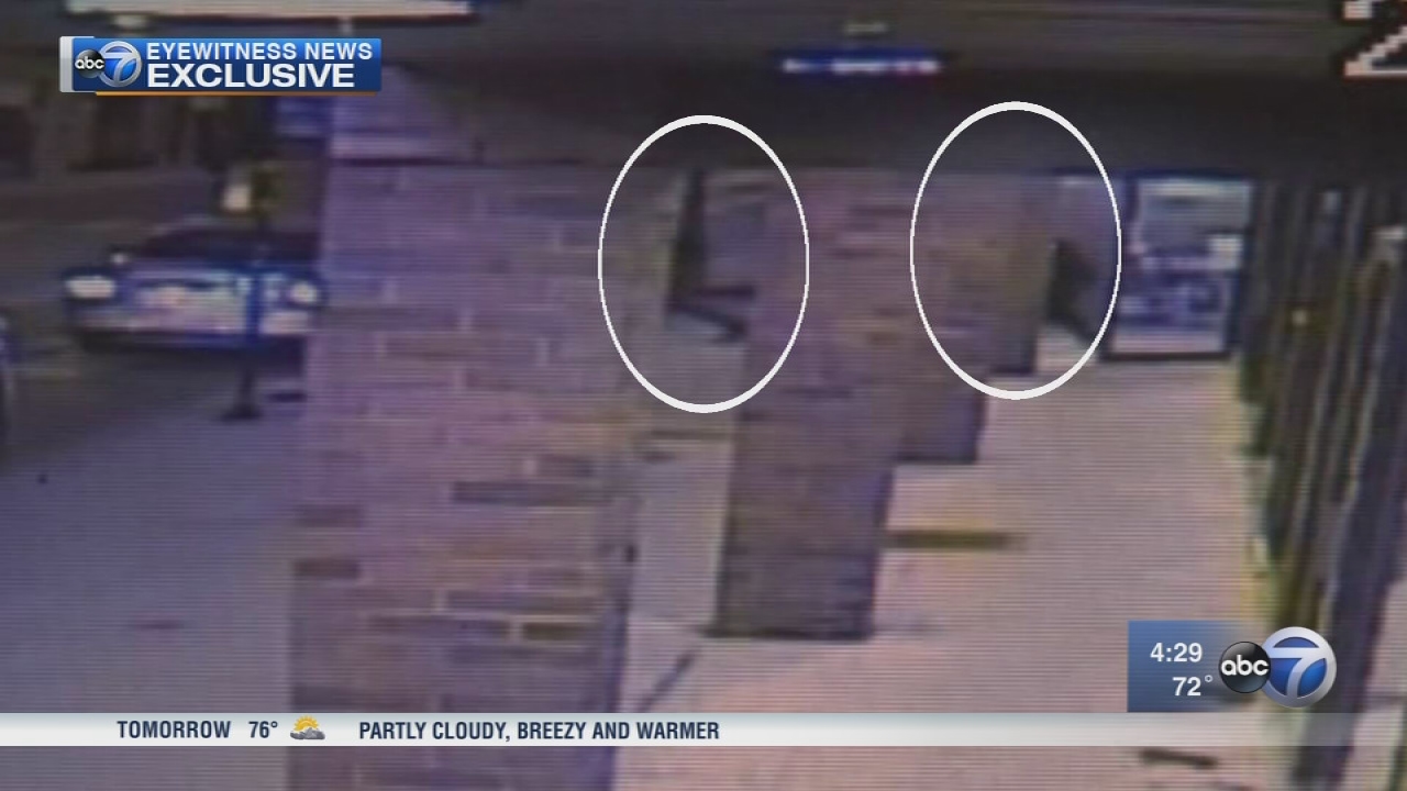 Shot fired during Lincoln Park store robbery