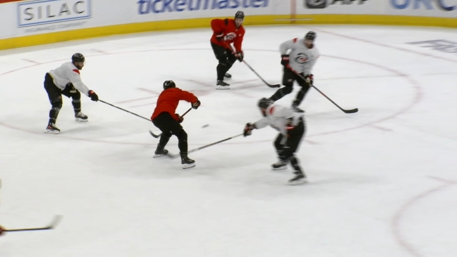 It' the Hurricanes and Canadiens in NHL Eastern Conference finals