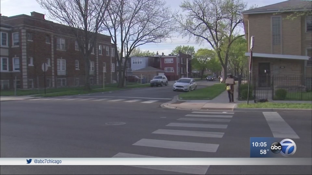 Girl, 8, fights off man in attempted kidnapping in South Austin