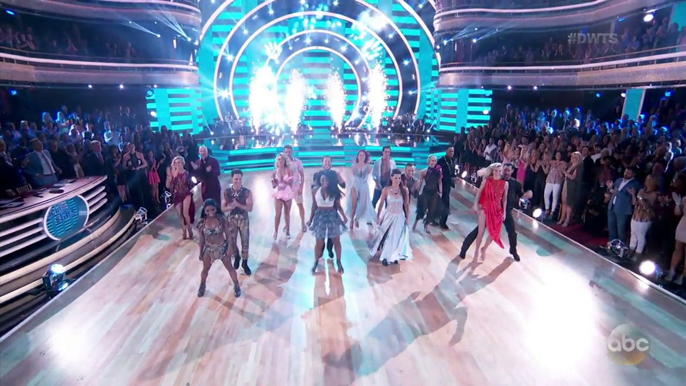 'Dancing with the Stars' pits men vs. women