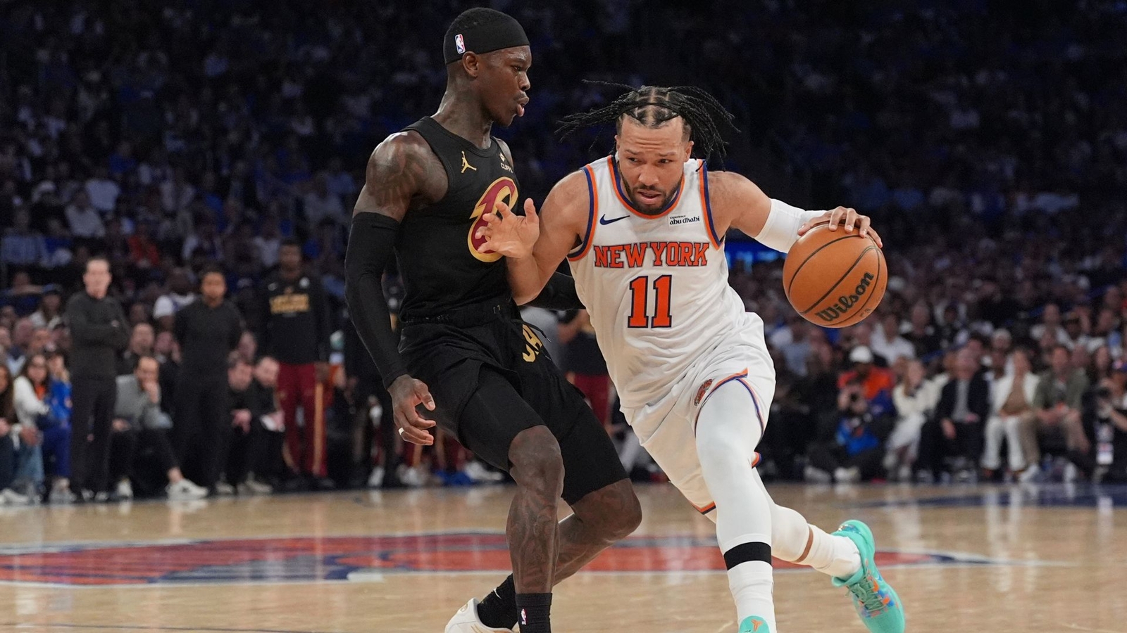 Knicks take commanding 2-0 series lead with win over Cavs in Game 2
