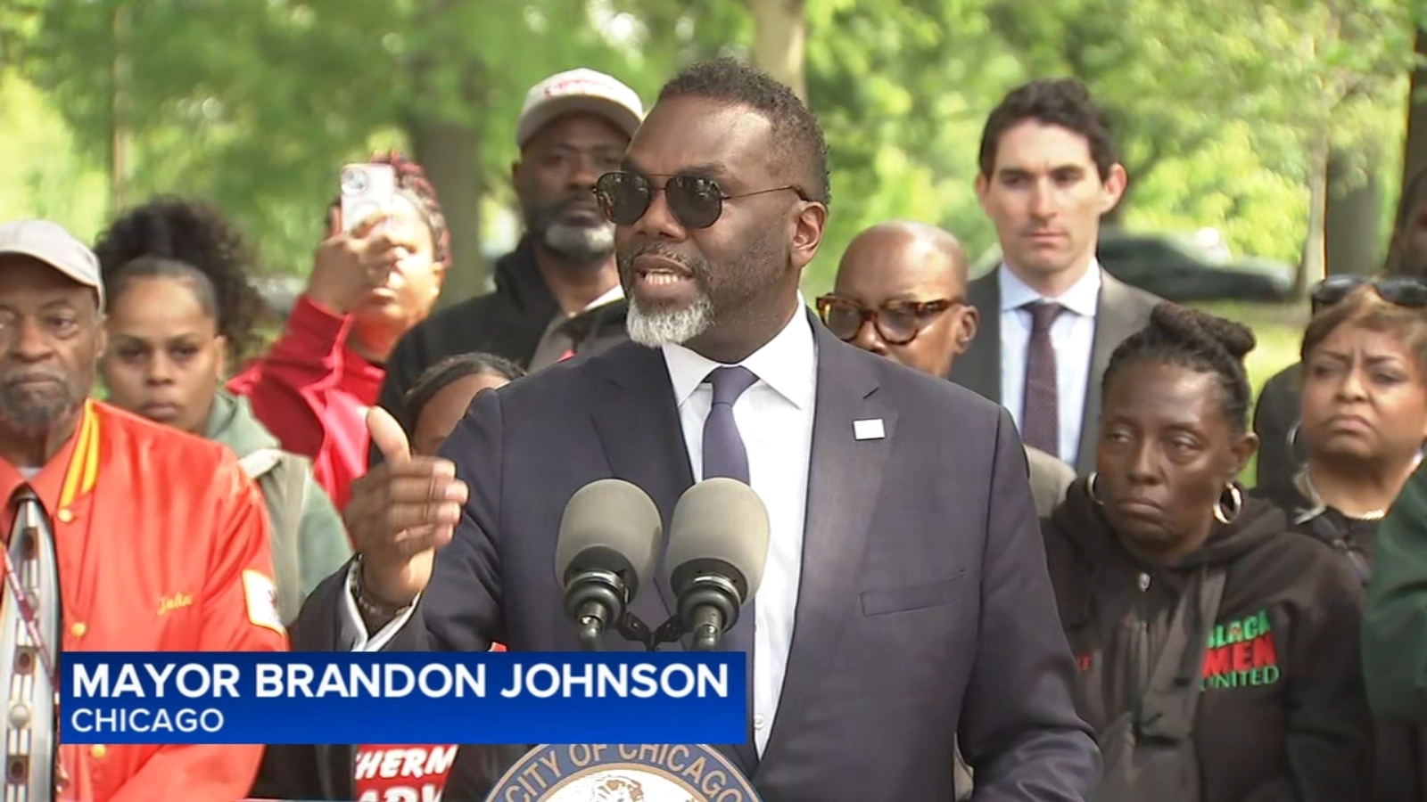 Mayor Johnson, city officials outline Chicago summer safety strategy