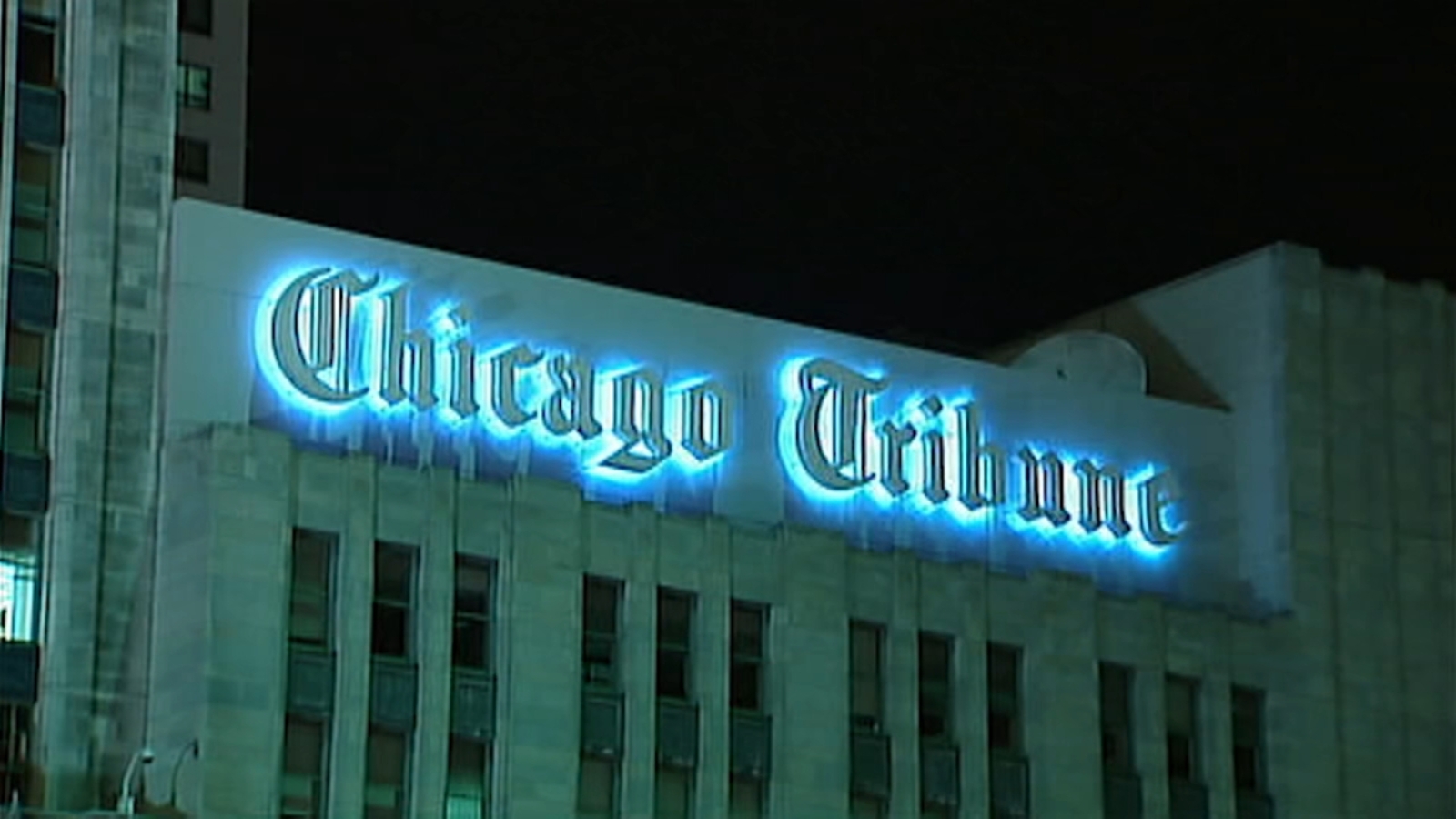 Chicago Tribune signs deal to buy Daily Herald