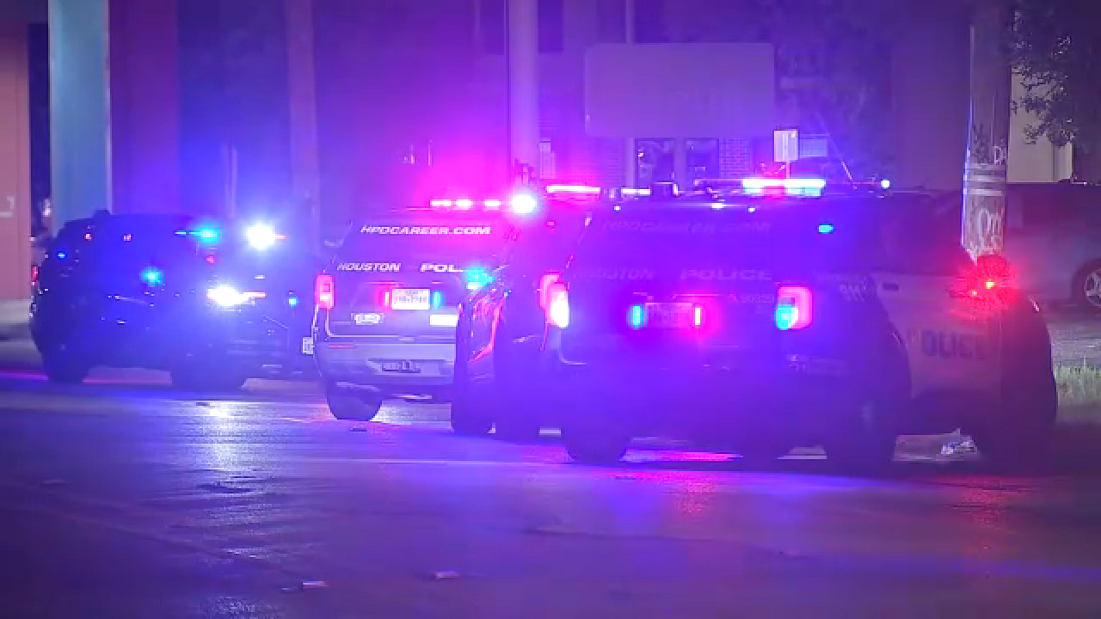Suspect in home invasion met occupant on dating site, HPD says