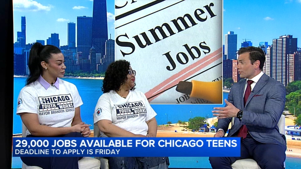 29,000 summer jobs available for Chicago teens
