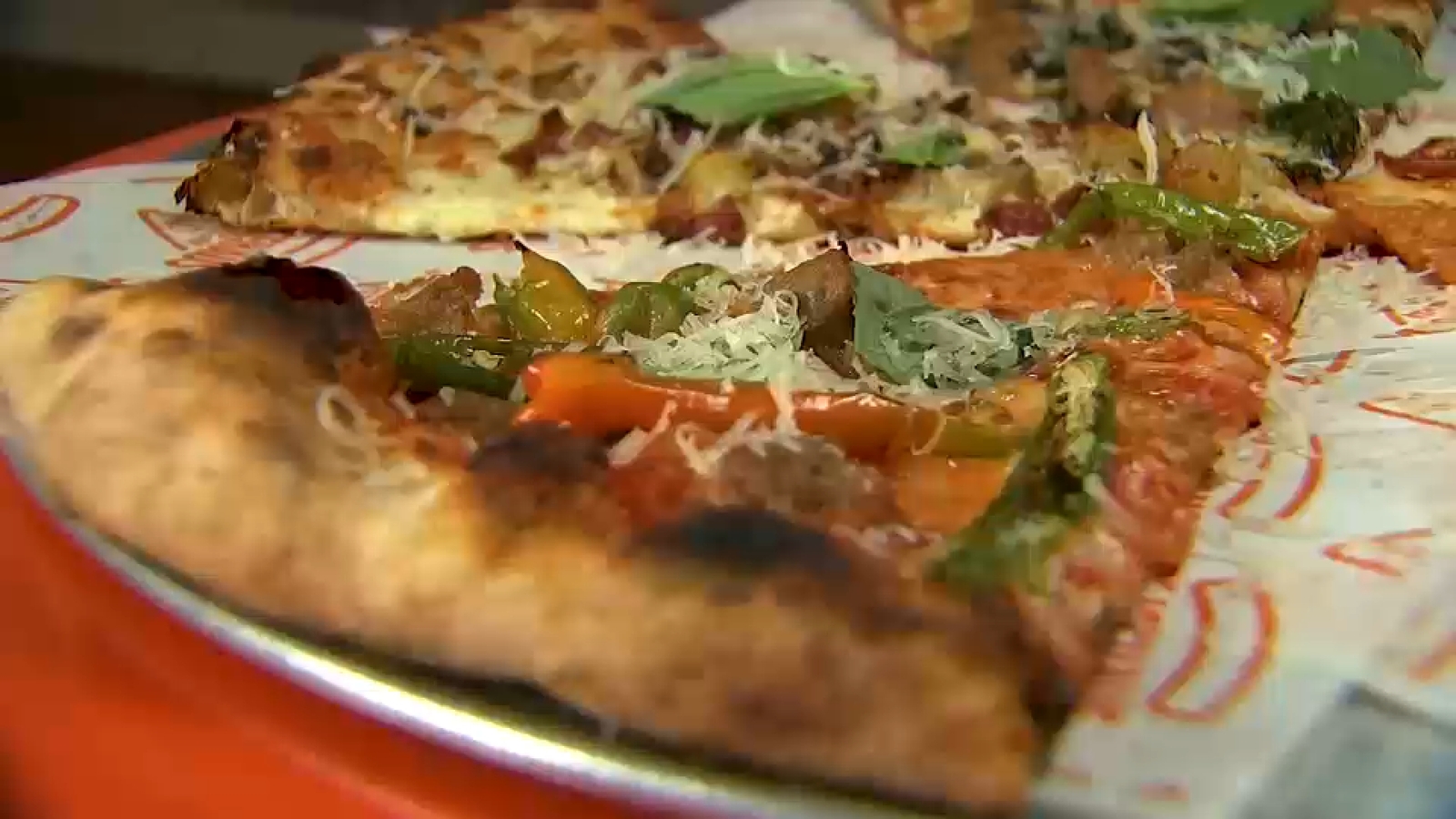 Neighborhood Eats: Slicehaus blends New York and Neapolitan pizza in the West Village