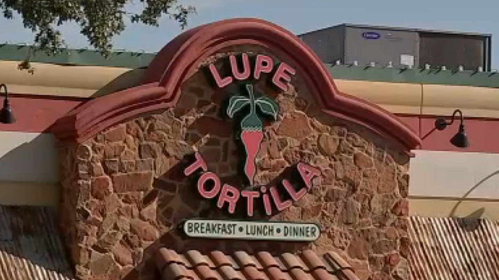 Former Lupe Tortilla employee who recorded customers in restroom sentenced to 1 year, records show