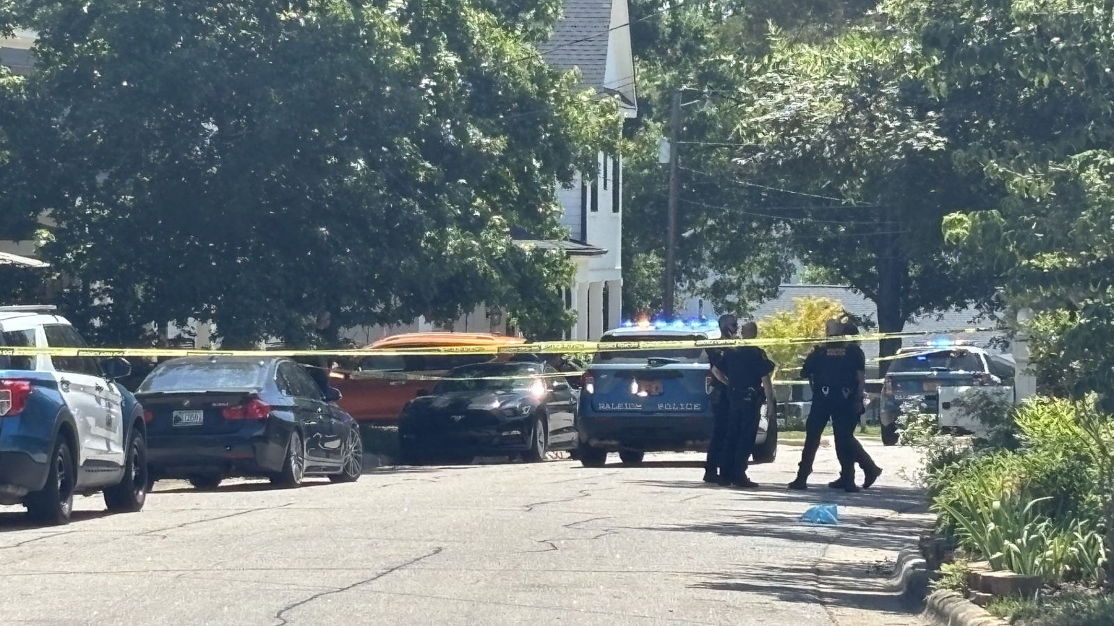 Man shot, killed in Raleigh; DA says no charges for shooterRaleigh police say a neighbor heard the fight, went outsid...