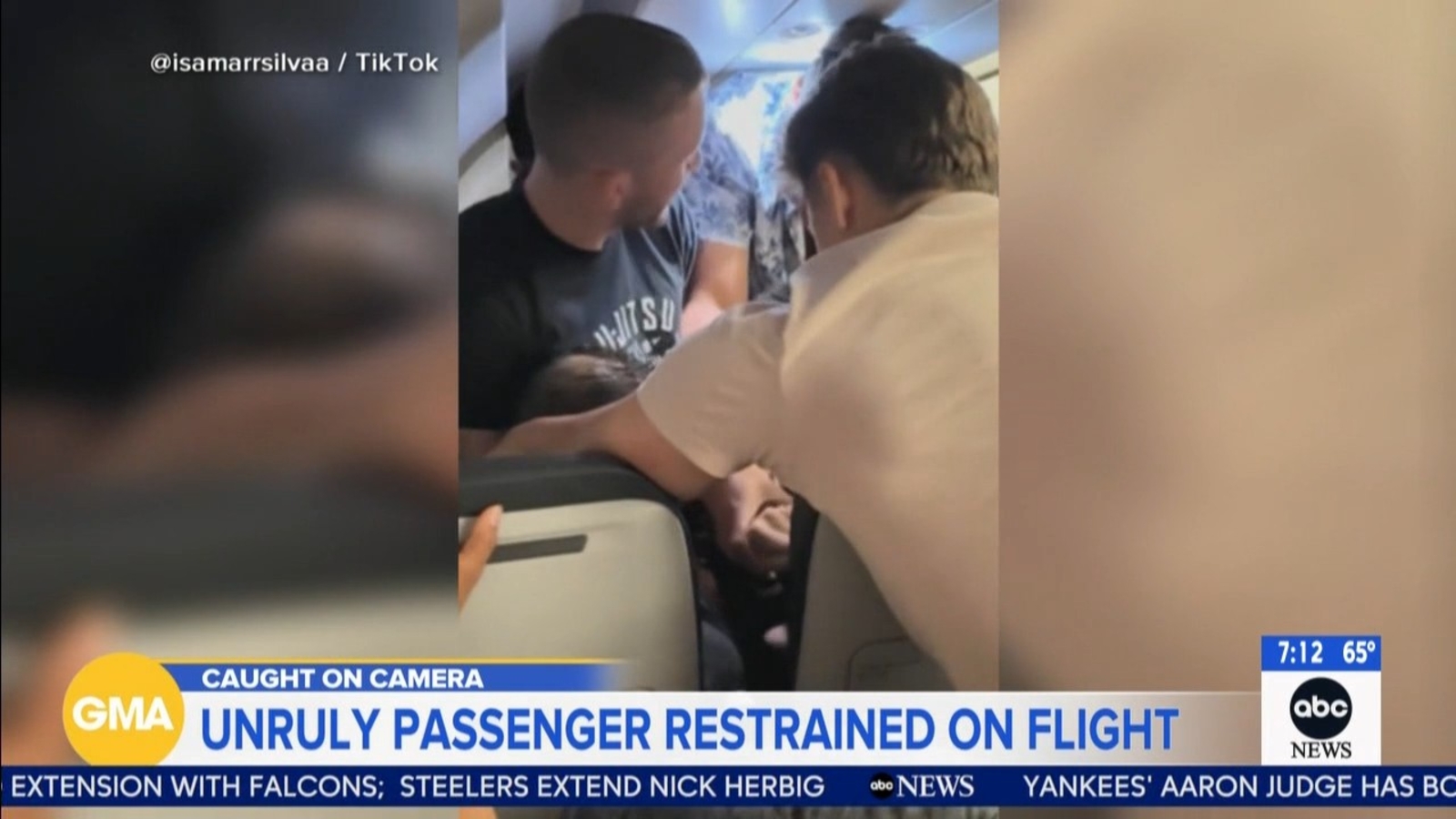 Frontier passenger chokes off-duty flight attendant after trying to open exit door and cockpit on Chicago flight, police say Frontier passenger chokes off-duty flight attendant after trying to open exit door and cockpit on Chicago flight, police say