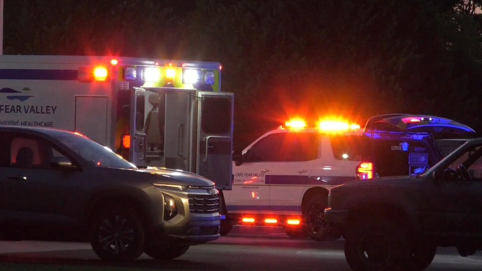 Man critically hurt after throat cut in Wade; deputies investigating