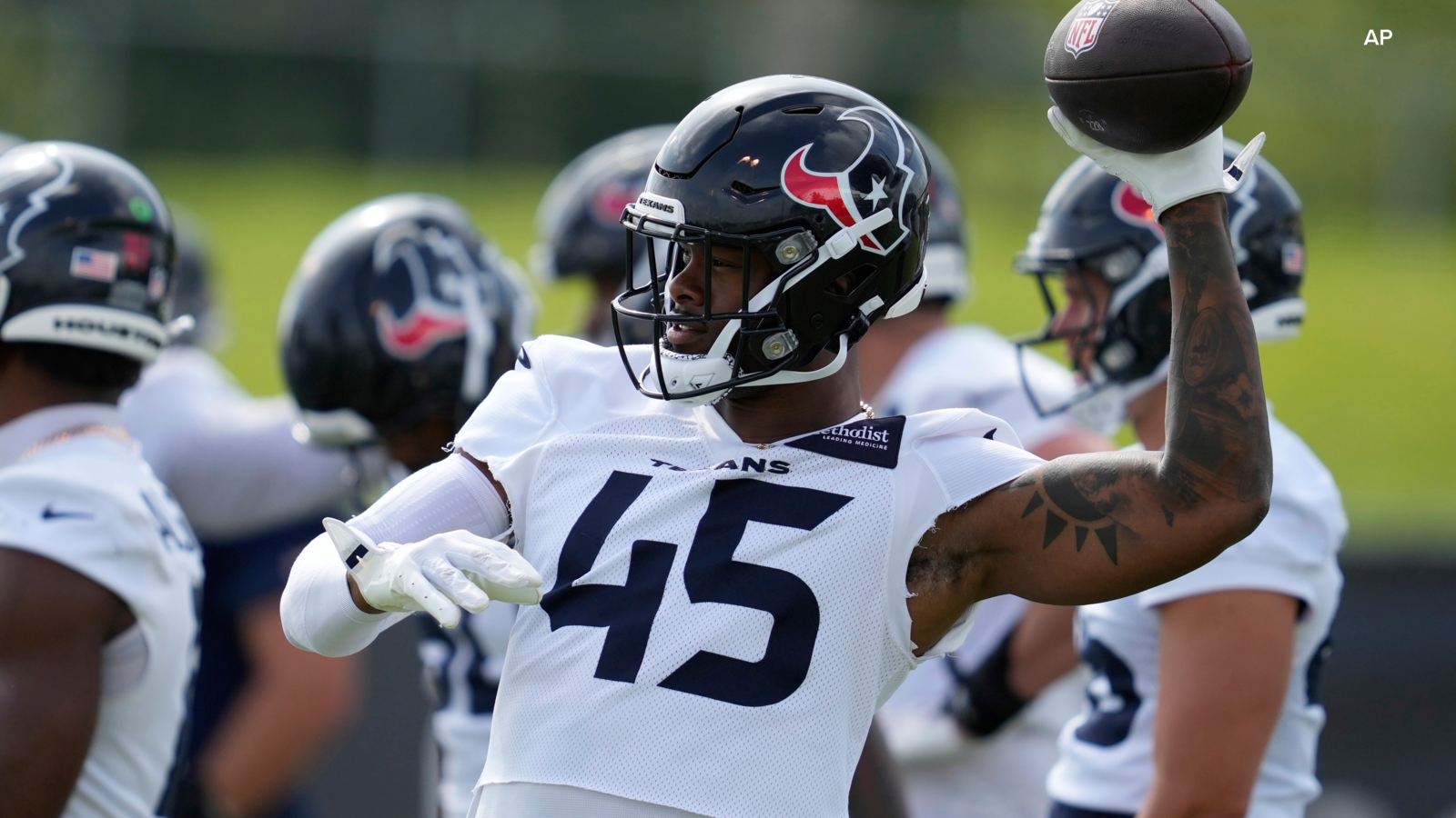 Texans LB E.J. Speed out indefinitely after injuring quad
