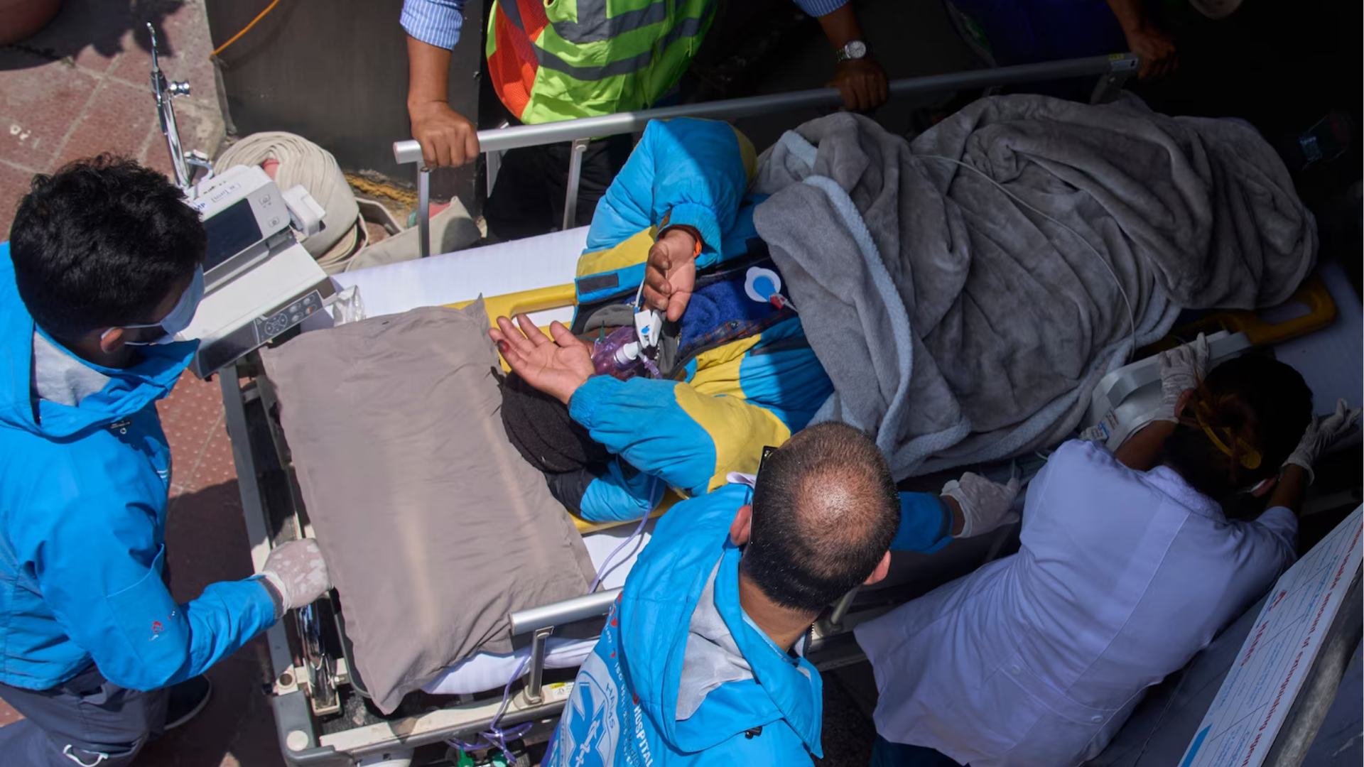 Everest Sherpa Found Alive; Family Questions Rescue Efforts