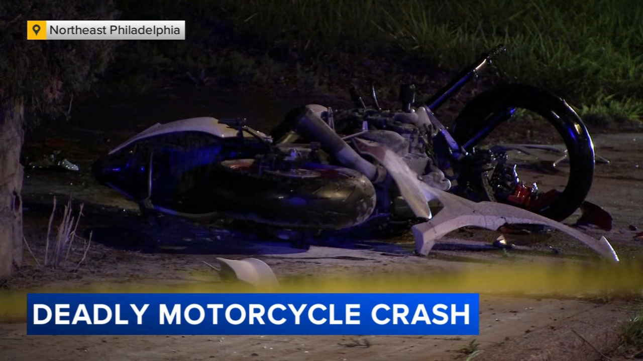 1 dead after motorcycle crash in Northeast Philadelphia - 6abc