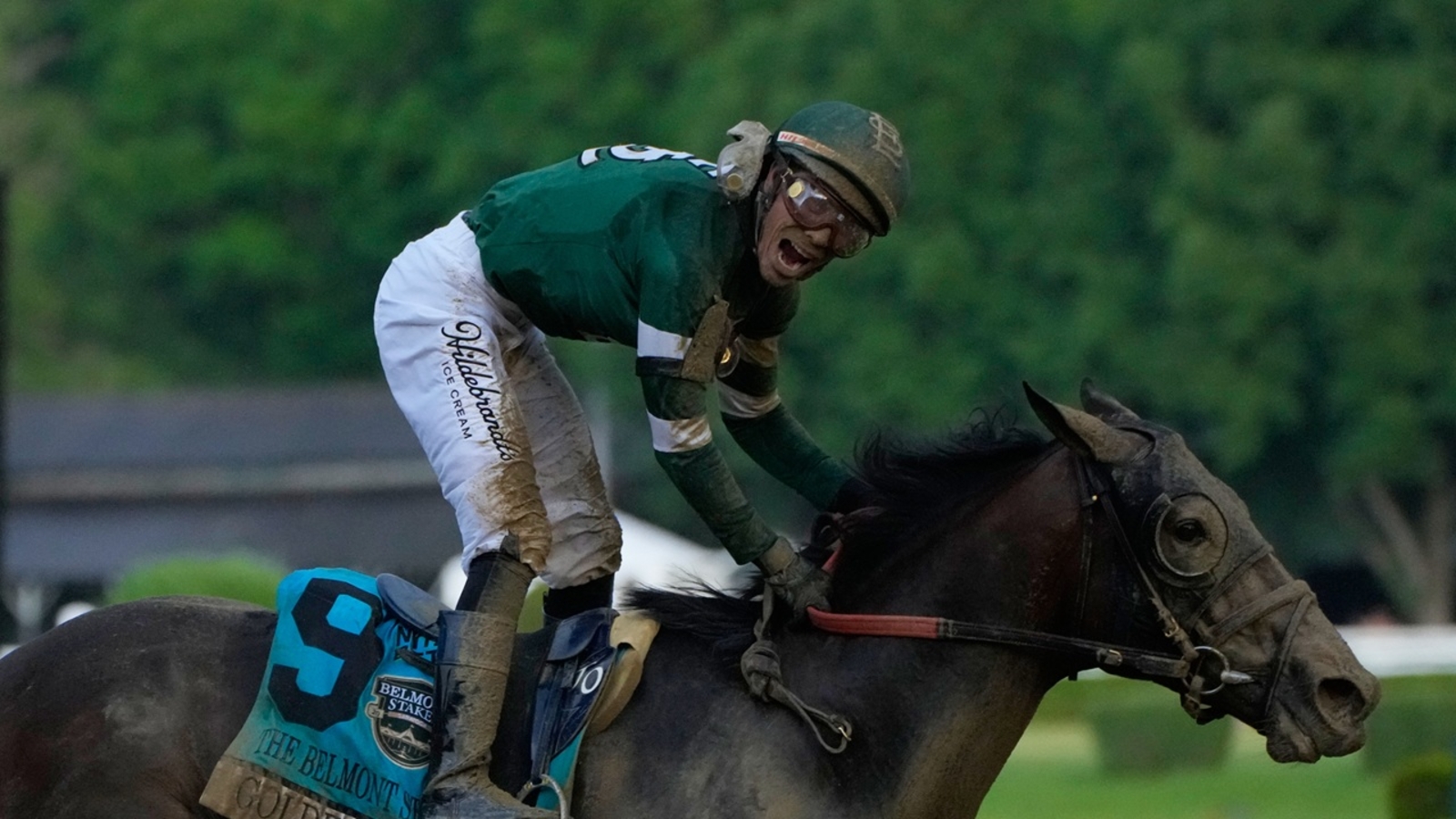 Kentucky Derby winner Golden Tempo crosses finish line first at Belmont Stakes