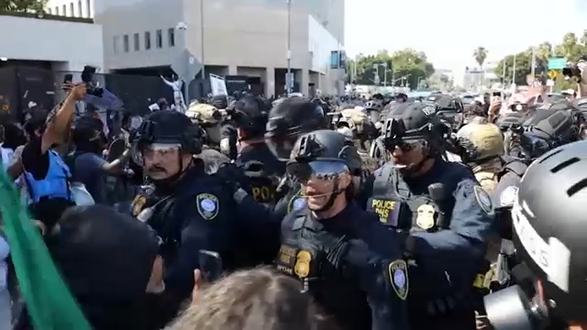 Police issue dispersal order after clashes at downtown LA anti-ICE protest