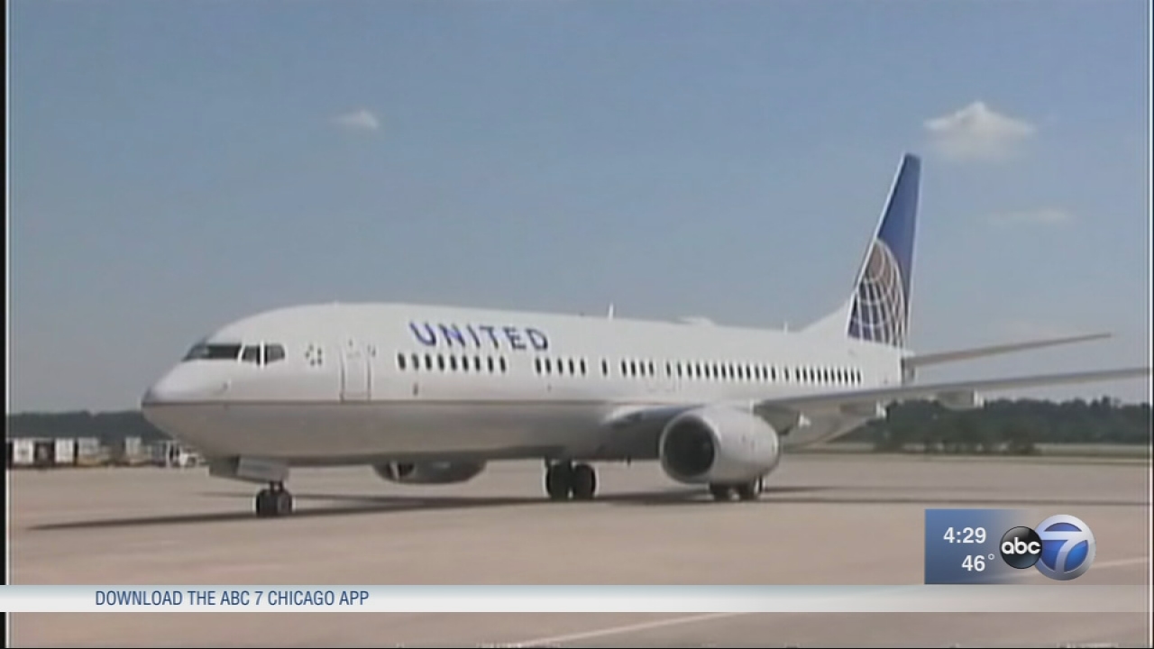 United to pay passengers up to $10K to give up seats