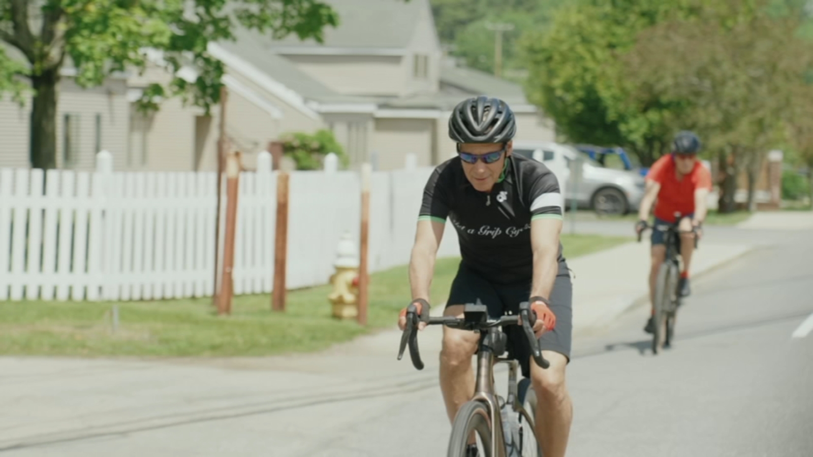 Former Chicago Mayor Rahm Emanuel fuels 2028 speculation with New Hampshire bike tour