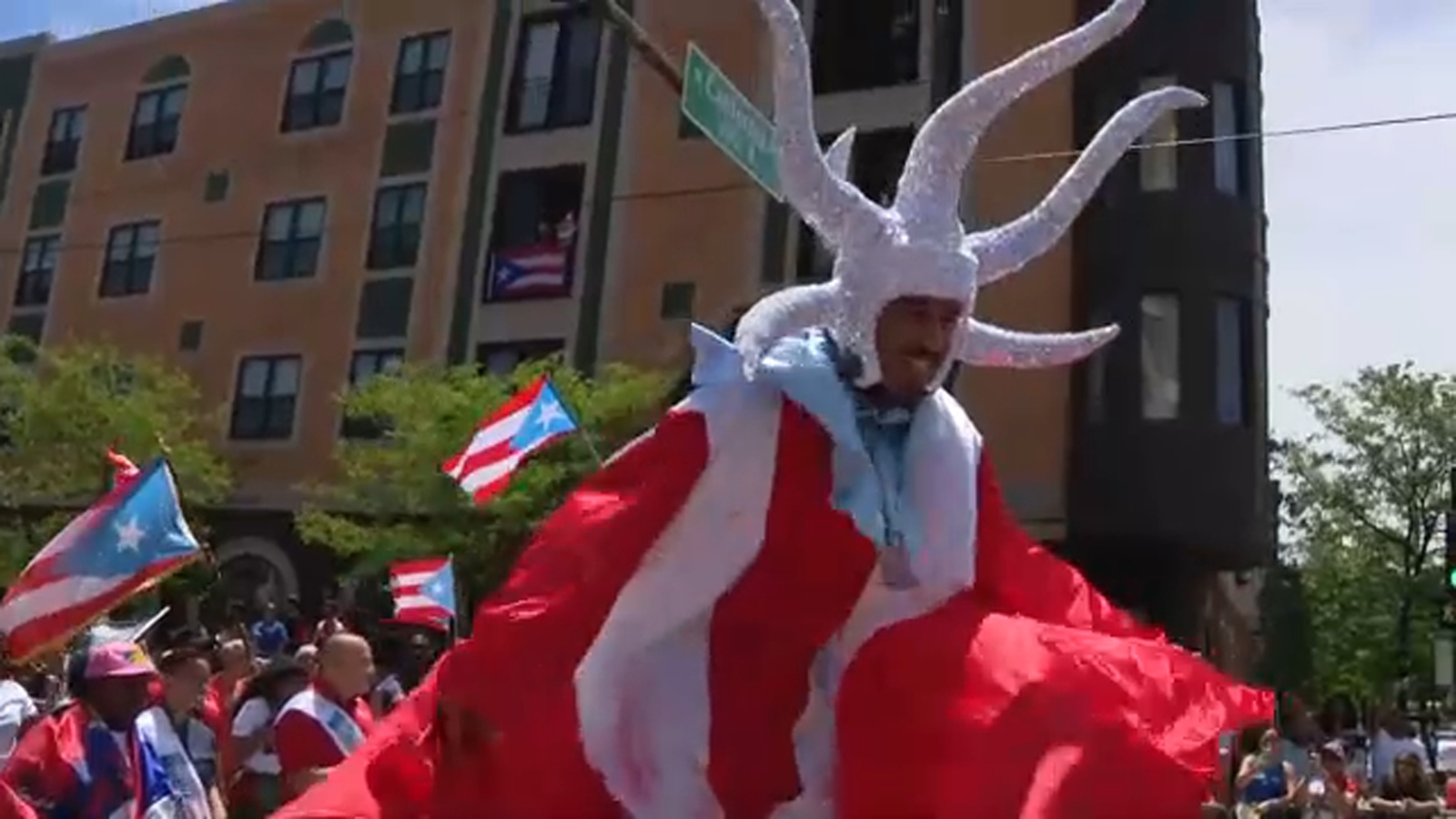 Chicago Puerto Rican People's Day Parade marches through Humboldt Park, festival continues