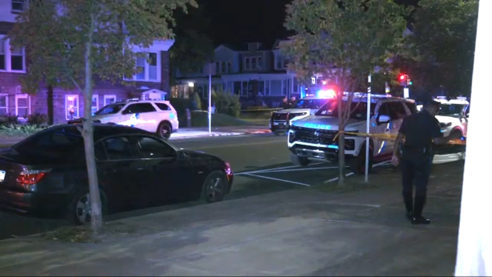 3 Philadelphia police officers shot in the city's Wynnefield section; suspect dead: Sources - 6abc Philadelphia
