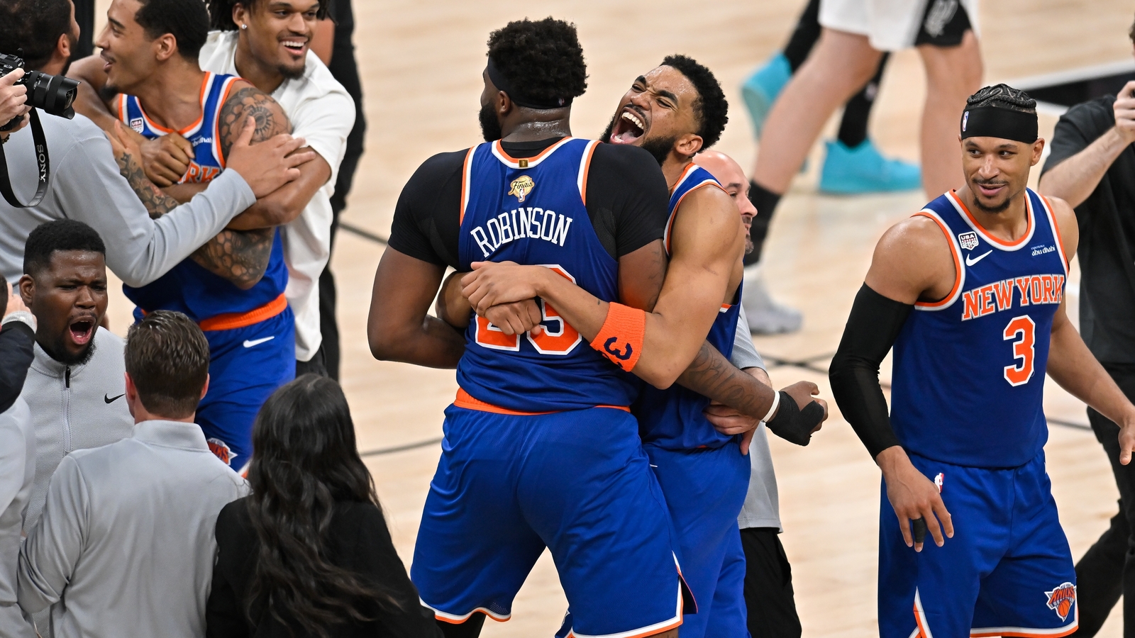 Knicks win first NBA title since 1973 with 94-90 victory over Spurs in Game 5