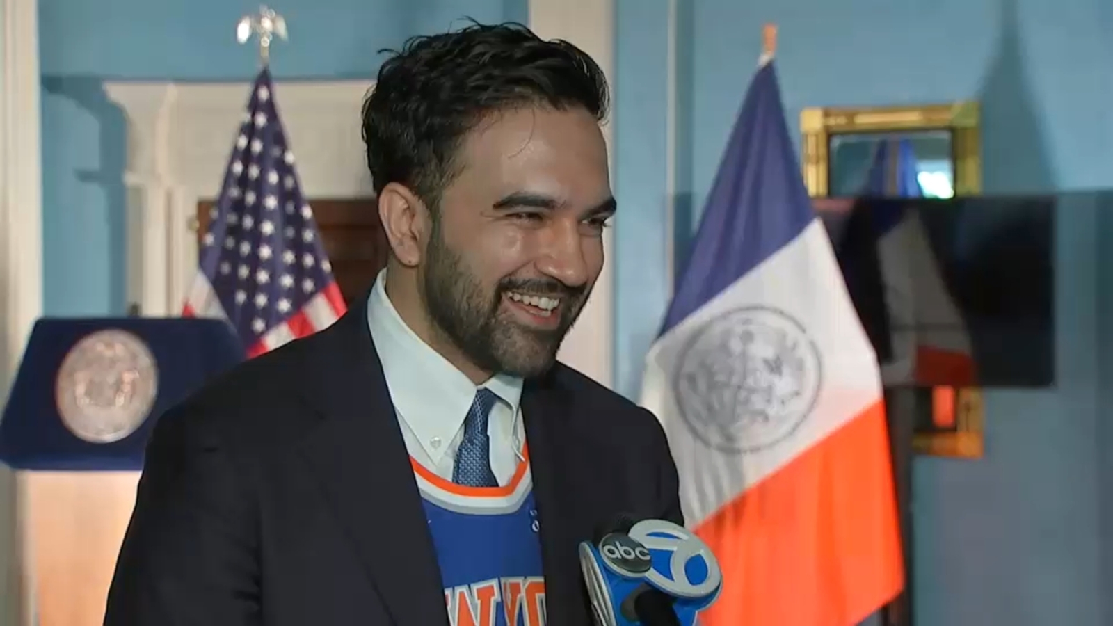 Photo: ABC7 Eyewitness News Knicks' Historic Win and Citywide Celebration