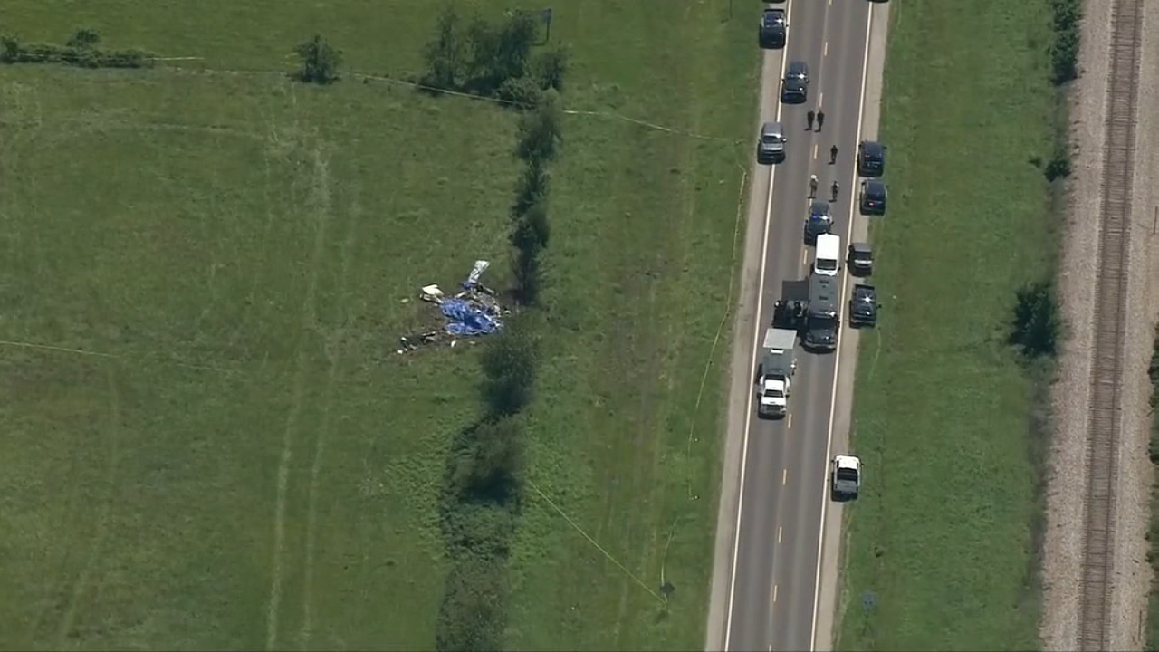 Butler, Missouri plane crash today: Pilot, 11 skydivers killed in Pacific Aerospace 750XL near Butler Memorial Airport - ABC7 Los Angeles