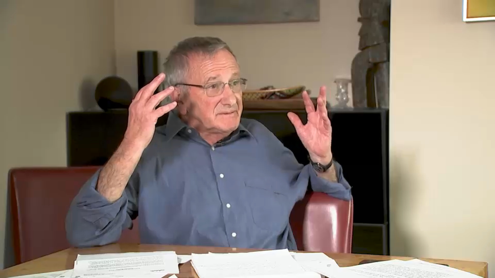Senior New Yorker fighting back against insurance industry amid steep premium hikes