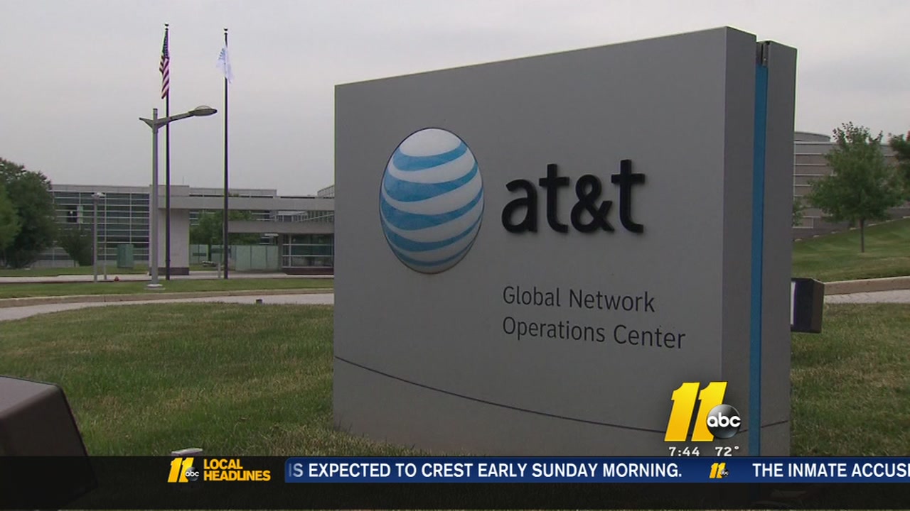 21,000 AT&T workers poised for Monday strike
