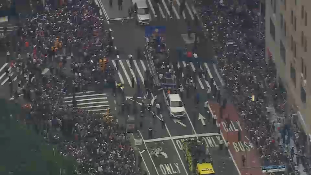 What the Knicks parade looked like from NewsCopter 7