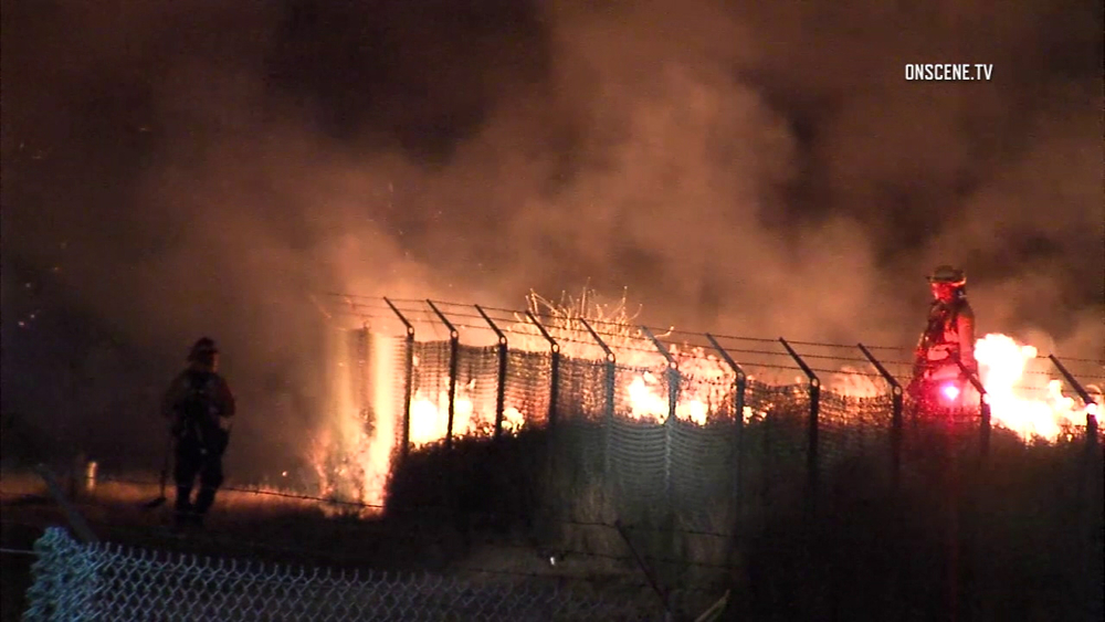 2 detained after 3 brush fires erupt in Corona area