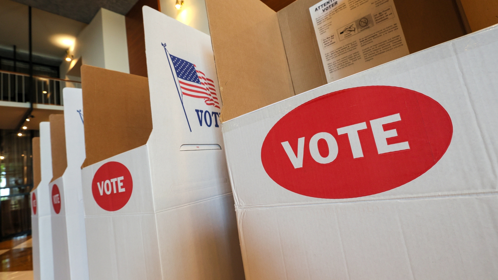 Jueza de Estados Unidos bloquea uso de base de datos federal para verificar ciudadanía de votantes