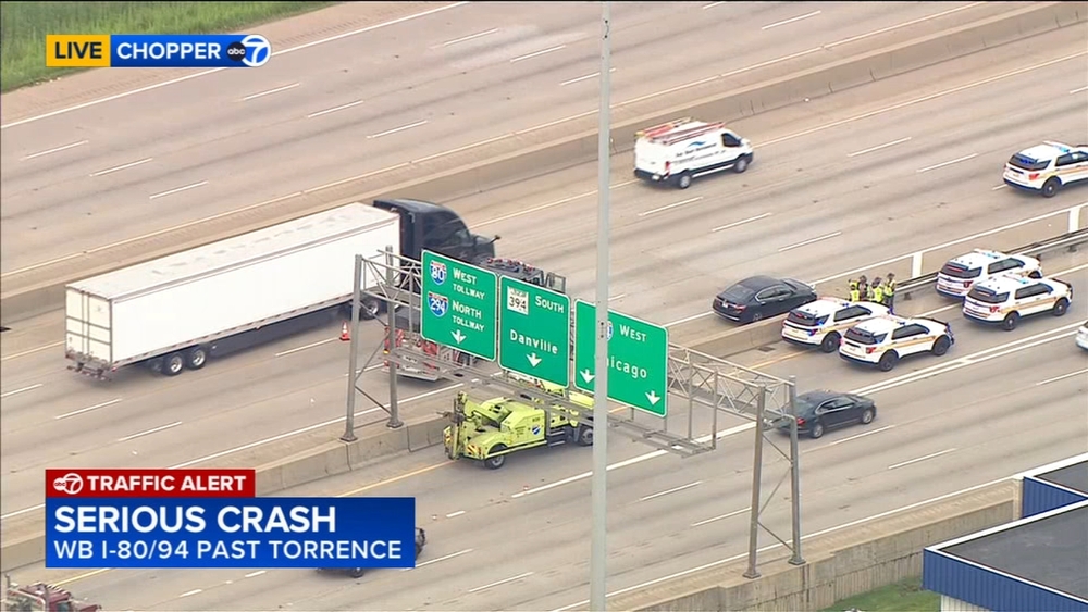 Driver killed while changing tire on WB I-80/94 in south suburbs: ISP