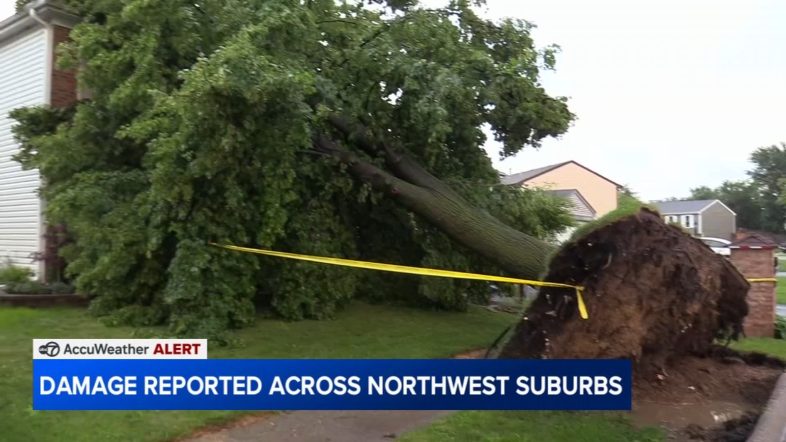 Chicago, Illinois weather forecast today: Strong storms knock down ...