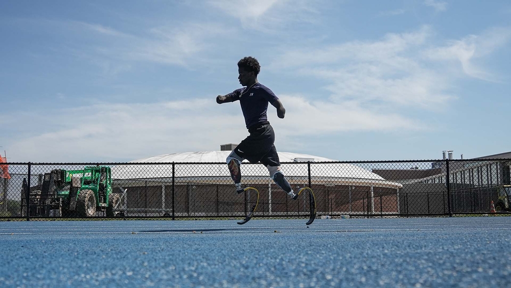 Quadruple amputee chases dreams on race track in Montgomery County