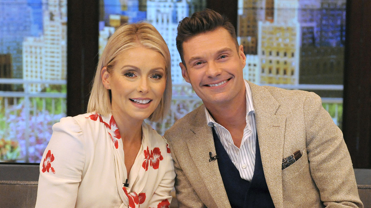 Kelly Ripa new cohost Ryan Seacrest to 'LIVE'