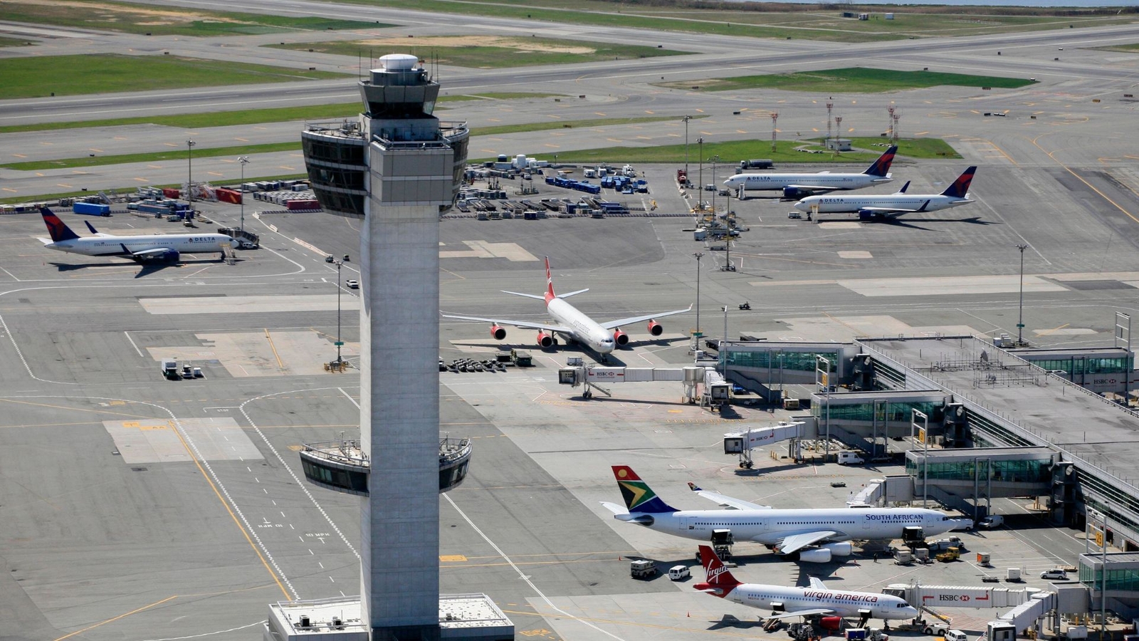 JetBlue pilot reports drone strike on approach to JFK Airport