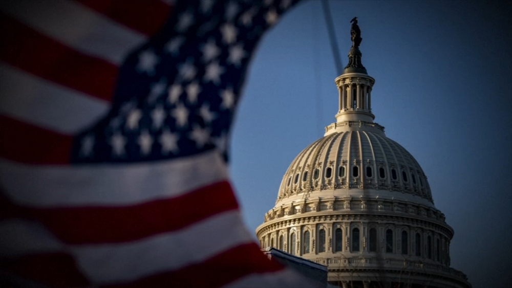 Trump pushes legislation to end birthright citizenship 