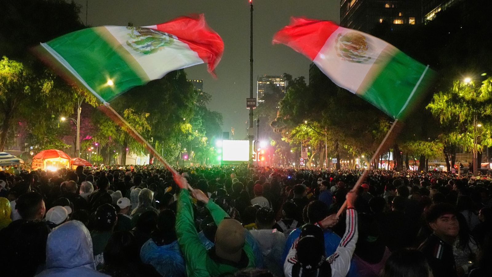 4 people die in Mexico City during celebrations after World Cup win