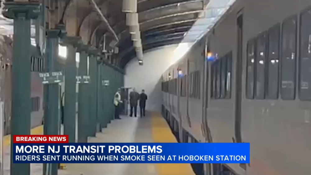 NJ Transit riders sent running after seeing smoke at Hoboken station