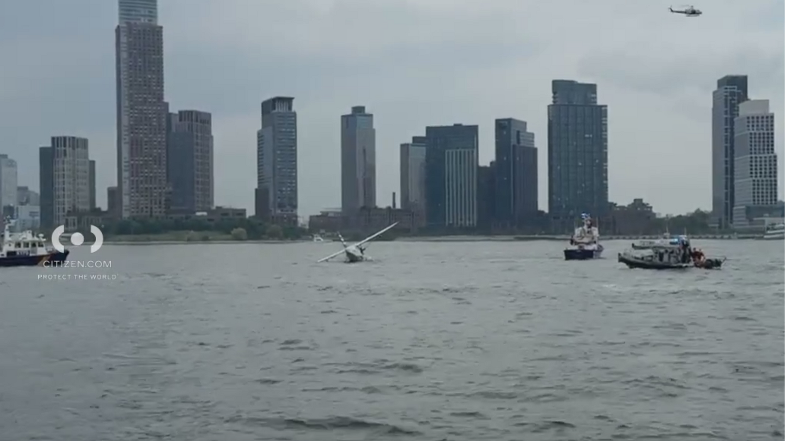 Seaplane carrying 10 people makes hard landing in East River