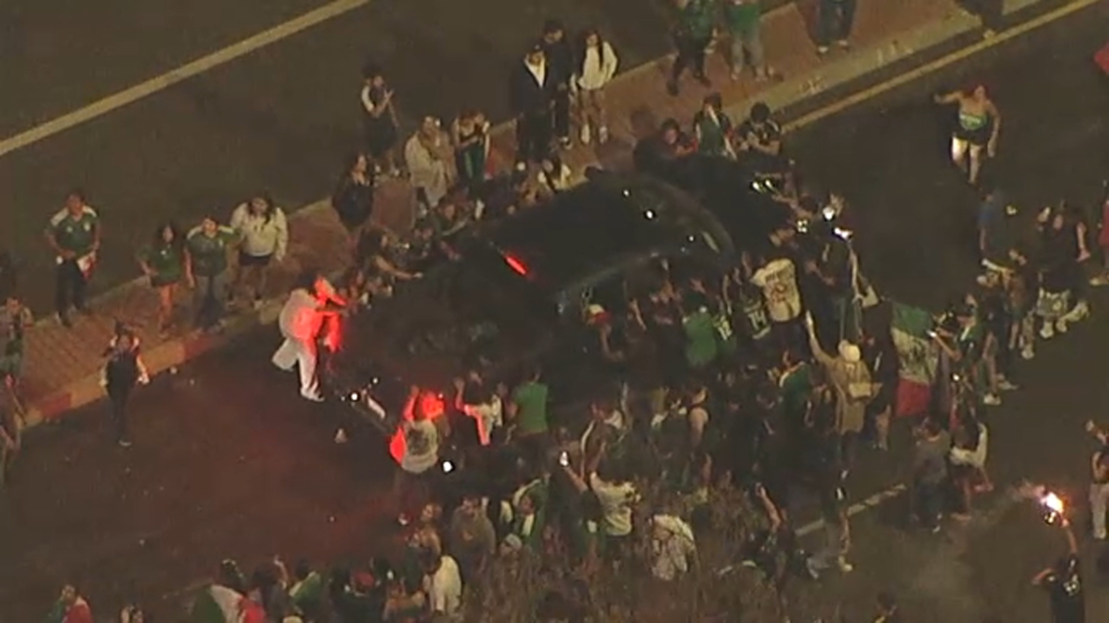 Mexico’s World Cup loss doesn’t stop fans from celebrating across Southern California Mexico’s World Cup loss doesn’t stop fans from celebrating across Southern California