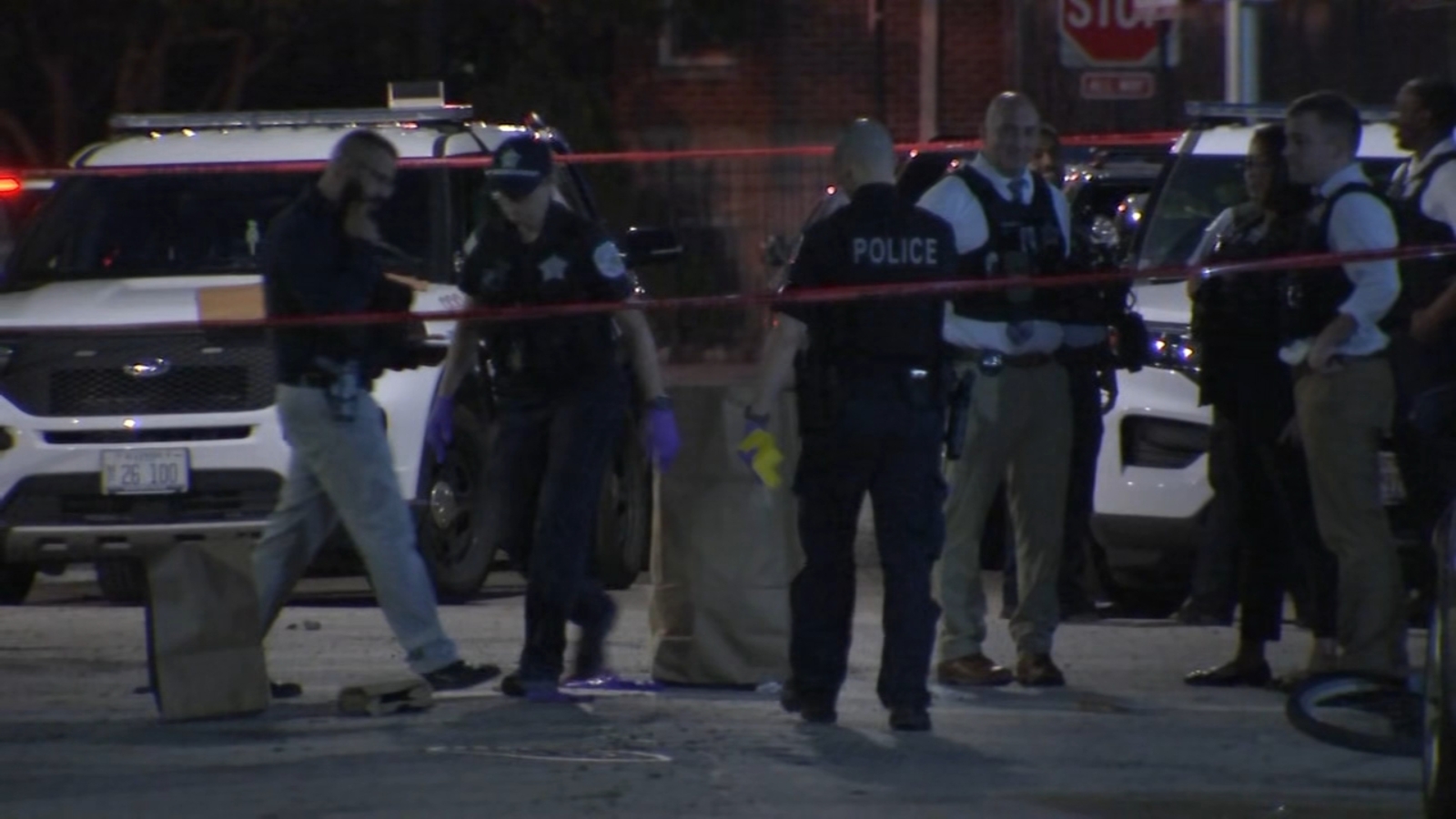 Chicago shooting: Man, 40, killed on Evergreen Avenue in Old Town ...