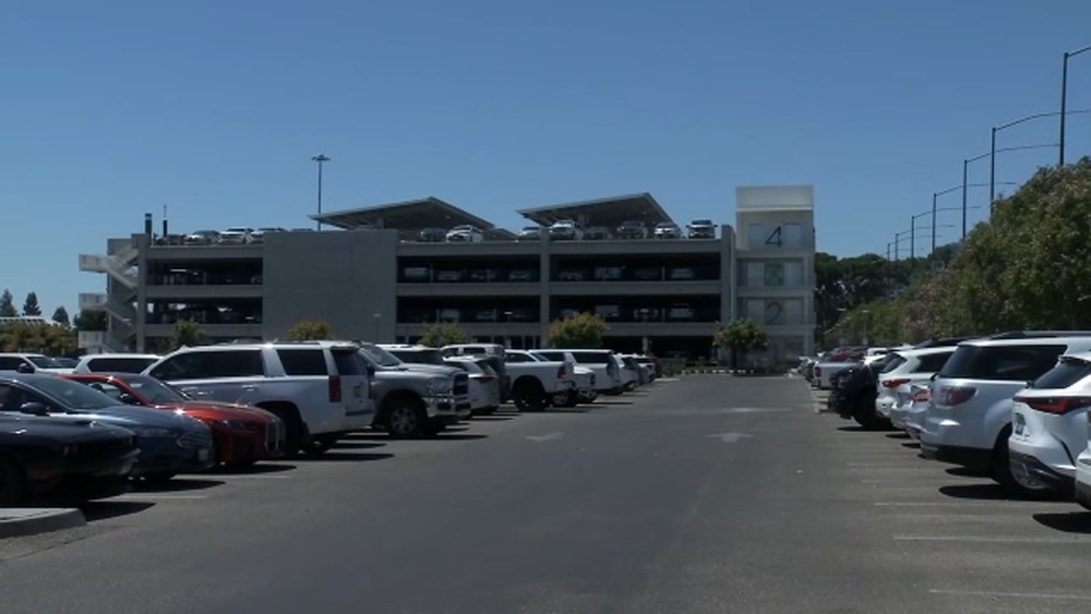 Fresno-Yosemite International Airport launching ticketless parking