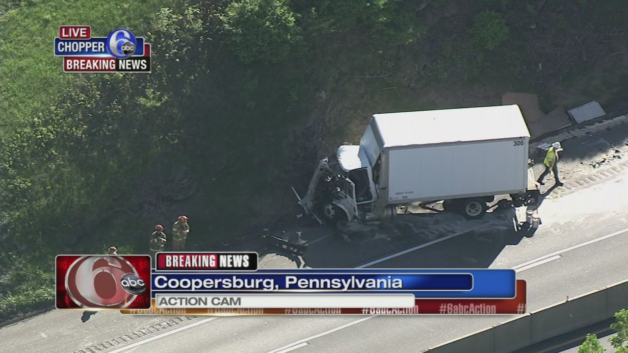 Car, box truck collide on NE Extension in Lehigh Co.