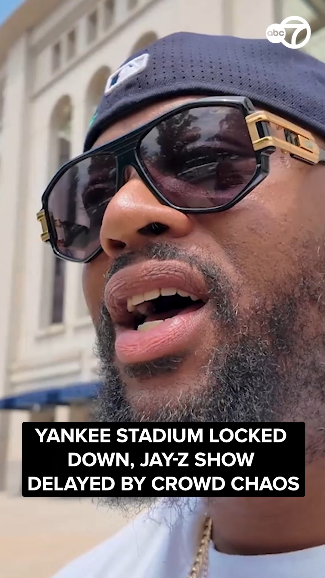 Jay-Z takes stage after Yankee Stadium security breach