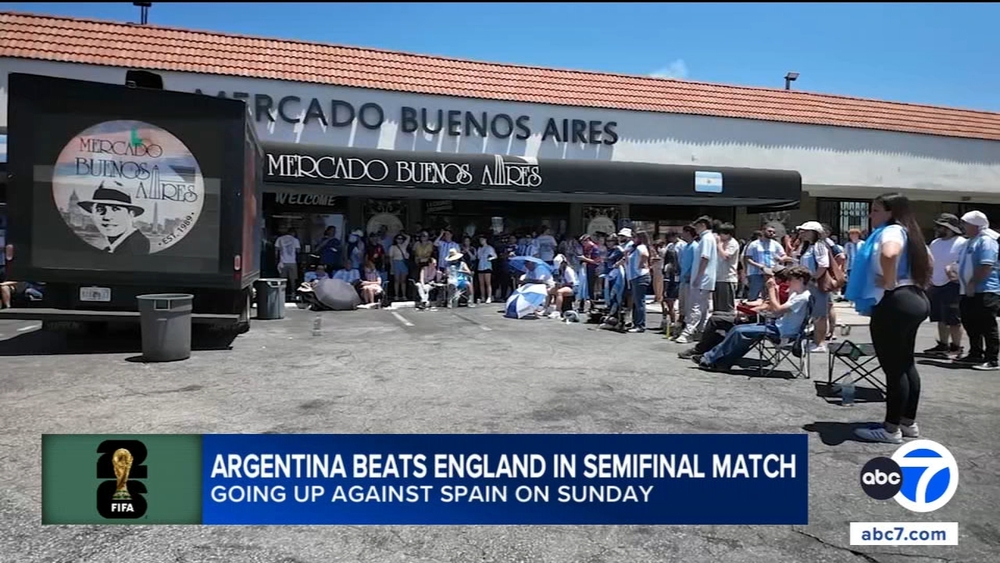 At Van Nuys bakery, fans cheer as Argentina reaches World Cup final