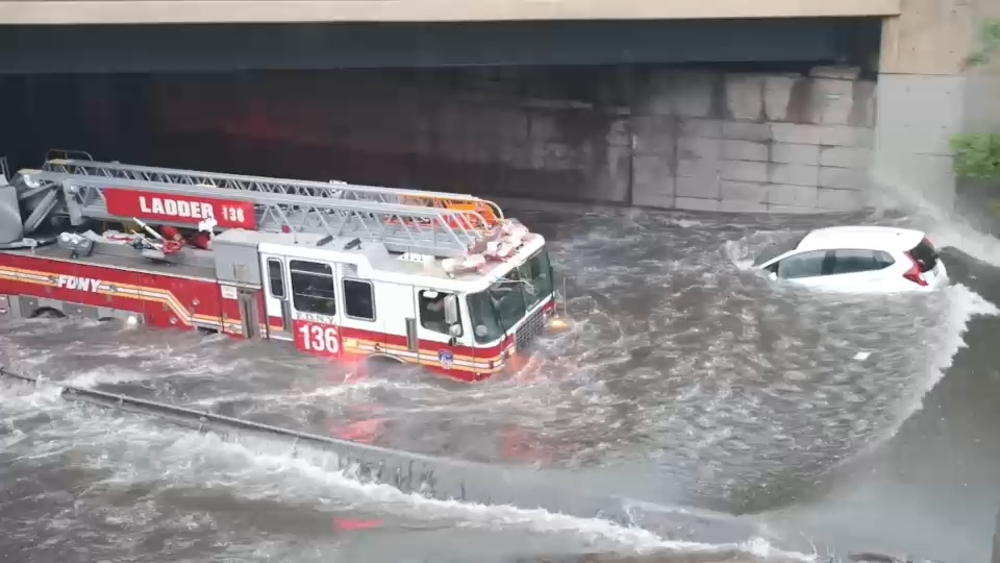 Rain impacts drivers in Queens with flooded roadways