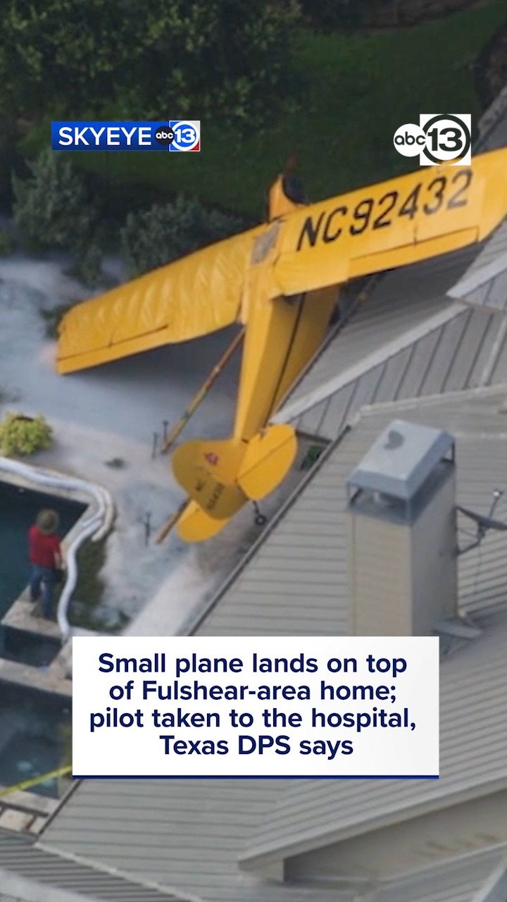 Plane crashed on roof of house in Fulshear
