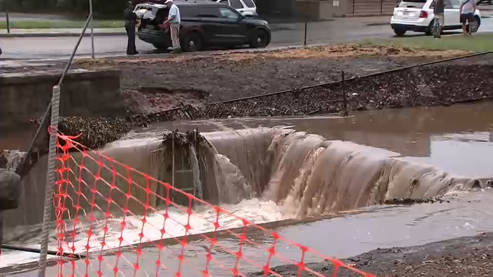 Rain leads to flooding in Englewood, New Jersey