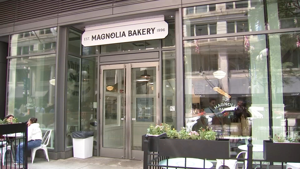 Magnolia Bakery reopens after failing city health inspection